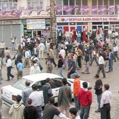 DTP ve MHP'liler arasında gerginlik 