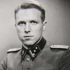 Aranan en azılı Nazi Müslüman oldu!