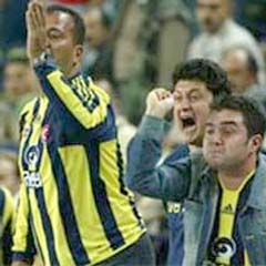 Kadıköy'de "yönetim istifa" tezahüratları