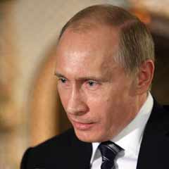 Rus aşırı muhalifler Putin'in odasını bastı