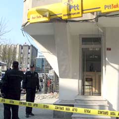 Sultanbeyli PTT'de silahlı çatışma