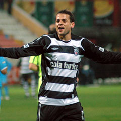 Kartal Bobo'yla uçtu (FOTO)