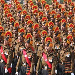 Hindistan'da Bayram gövde gösterisine dönüştü