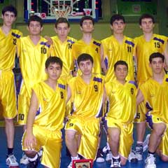 Kılıçaslan Basket Takımı birincilik yolunda