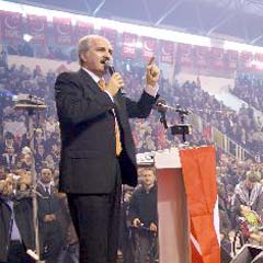 Kurtulmuş: Ergenekon'da siyasiler ağzına fermuar çeksin