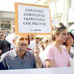 Sağlıkçılardan simitli, ayranlı protesto