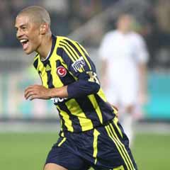 Fenerbahçe, Alex'le anlaştı