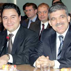 Gül, Babacan ile Mısır'a gidiyor
