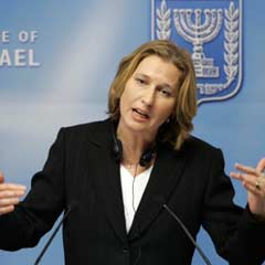 Amerikalı gazeteci terörist Livni’yi şok etti!