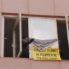 AK Parti binasını işgal ettiler!