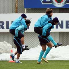 Fenerbahçe'de hazırlıklar sürüyor