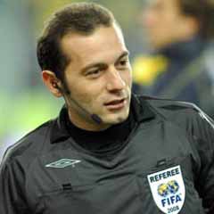 Cüneyt Çakır: Medya ve hakem camiası iki ayrı kutup