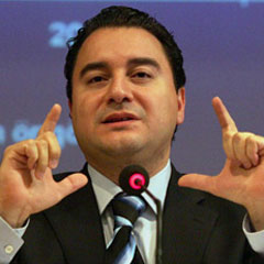 Bakan Babacan Kosova'ya geldi