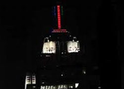 Empire State, Kırmızı Beyaz'a boyandı