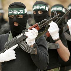 HAMAS İsrail işbirlikçilerini idam etti
