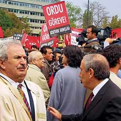 FLAŞ: Gürüz'ün evinde de arama yapılıyor
