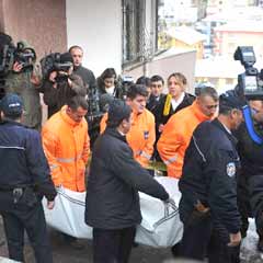 CHP'li Ateş, 7 genci TBMM'ye taşıdı