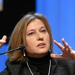 Livni tehditler savuruyor