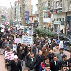 Kocaeli'de İsrail'in saldırısı lanetlendi