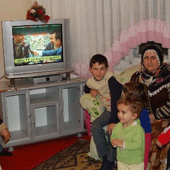 Kürtçe televizyon, PKK'yı böldü!