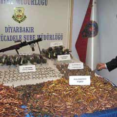 Bomba yüklü araçtan neler çıktı?