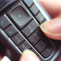 Mobil telefonda vergi artıyor