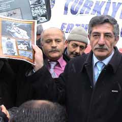 "Özürcülere" karşı imza kampanyası