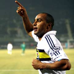 Fener, Konya'dan 3 puanla döndü (FOTO)