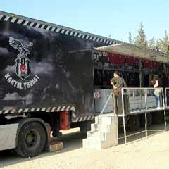 Beşiktaş TIR'ı Hatay'da büyük ilgi gördü