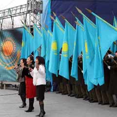 Kazakistan bağımsızlığının 17. yılını coşkuyla kutluyor