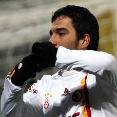 Aslan kükredi, Gençler dinledi (FOTO)