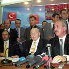 Erbakan Hoca Saadet Partisi'nde