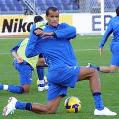 Özbekistanlı seyirci Rivaldo’yu beğenmedi