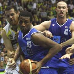 Aris BSA 2003: 79 - Türk Telekomspor: 75