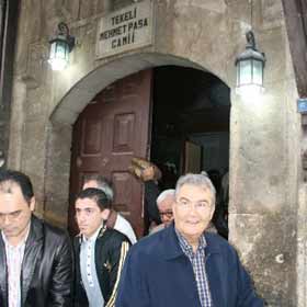 Baykal kendini tuttu, eleştirmedi!
