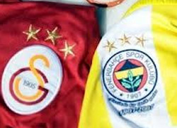 Bilet kuyruğuna akşamdan girdiler  
