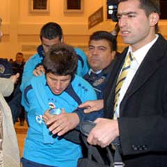 Fenerli Emre'nin zor anları!