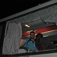 Otobüs taşlayan taraftara ceza yağdı