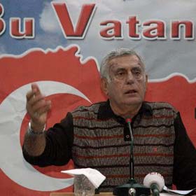 O başkana kim sahip çıktı?
