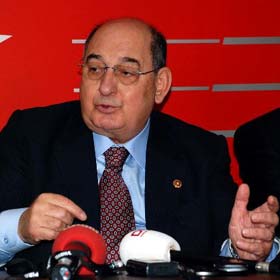 CHP çarşafa dolandı!