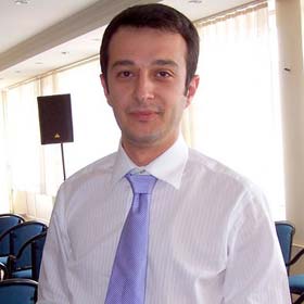 Başesgioğlu sahaya inmedi!