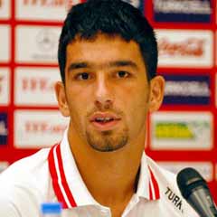 Arda Turan: “Hedefimiz zirveye çıkmak”