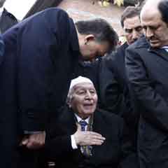 İşte Erbakan Hoca ve Gül'ü buluşturan o görüntüler (FOTO)