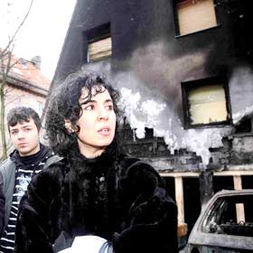 Almanya'da Mölln faciasının kurbanları anıldı