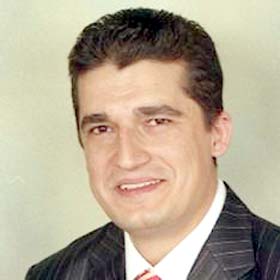 "Öğretmenler övgü değil, çözüm bekliyor"