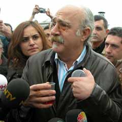 Çarşaf, Cumhuriyet yazarının kanına dokundu