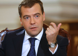 Medvedev'den işçilere "Türkiye'ye tatile gidin"