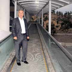 Pazaryerine yürüyen bant yapıldı