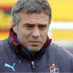 Yanal: "Takımın üzerinde hiçbir baskı yok"