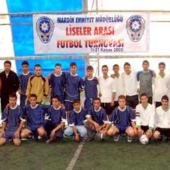 Midyat Emniyeti'nden lise turnuvası